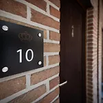 Boutique Hotel, La Cour De La Reine, Rooftop & Bistronomique Restaurant Hotel 4*