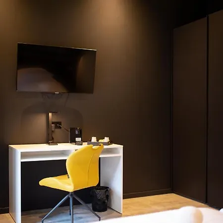 Hotel Boutique Hôtel, La Cour De La Reine&rooftop Spa