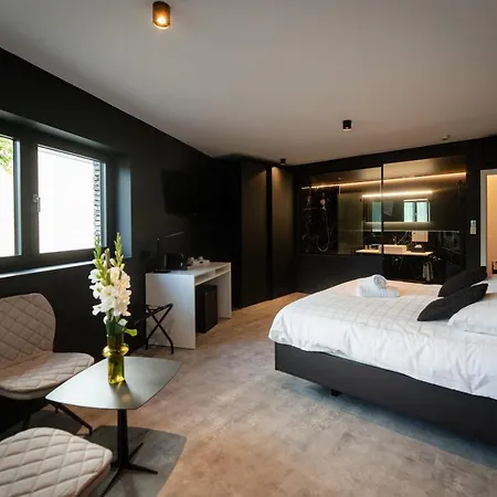 Boutique Hotel, La Cour De La Reine, Rooftop & Bistronomique Restaurant
