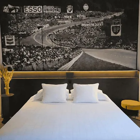 Boutique Hotel, La Cour De La Reine, Rooftop & Bistronomique Restaurant Hotel