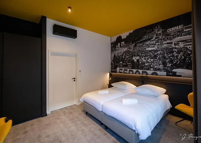 Hotel Boutique Hotel, La Cour De La Reine, Rooftop & Bistronomique Restaurant 4*