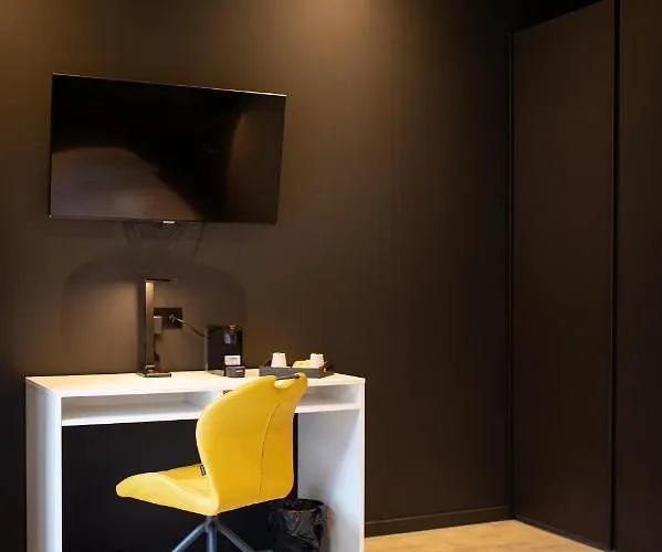 Hotel Boutique Hotel, La Cour De La Reine, Rooftop & Bistronomique Restaurant Spa