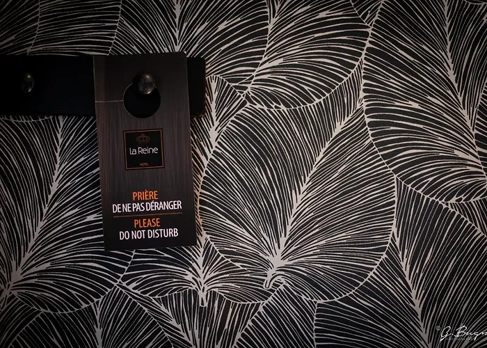 Boutique Hotel, La Cour De La Reine, Rooftop & Bistronomique Restaurant Hotel Spa