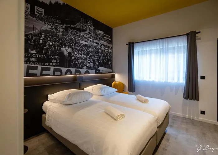 Boutique Hotel, La Cour De La Reine, Rooftop & Bistronomique Restaurant Spa