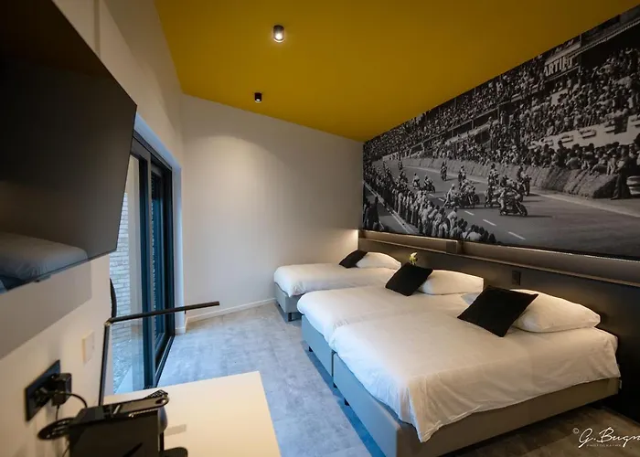 Hotel Boutique Hotel, La Cour De La Reine, Rooftop & Bistronomique Restaurant Spa