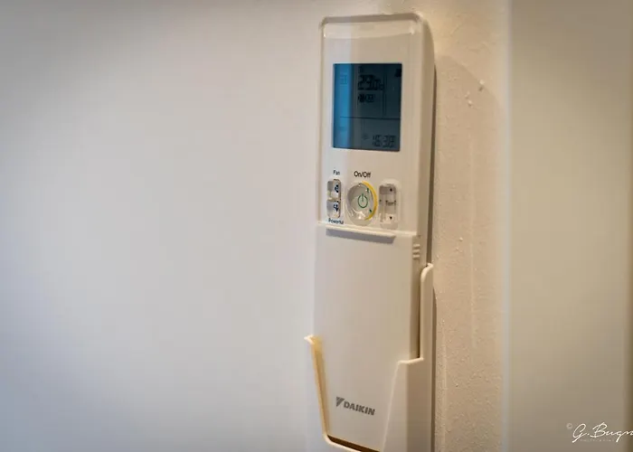 Boutique Hotel, La Cour De La Reine, Rooftop & Bistronomique Restaurant Hotel 4*