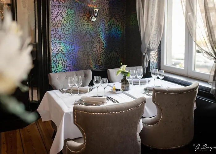 Boutique Hotel, La Cour De La Reine, Rooftop & Bistronomique Restaurant