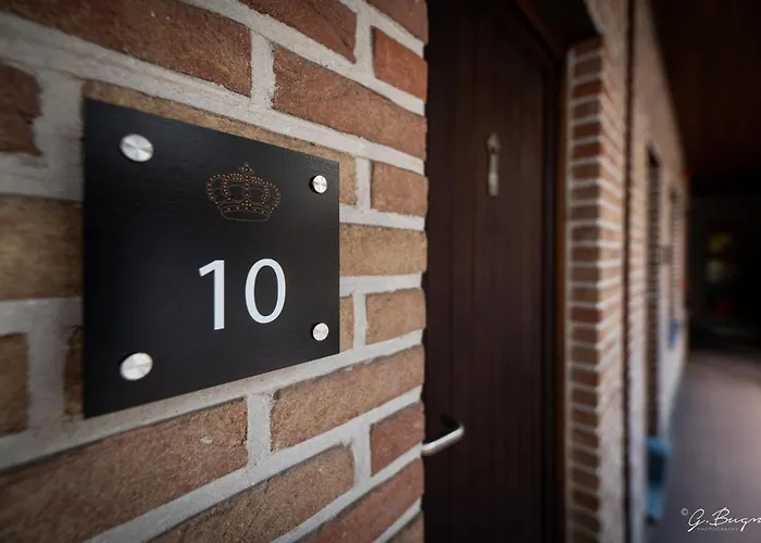 Boutique Hotel, La Cour De La Reine, Rooftop & Bistronomique Restaurant Hotel 4*