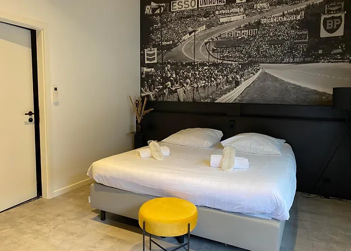 Boutique Hotel, La Cour De La Reine, Rooftop & Bistronomique Restaurant Spa